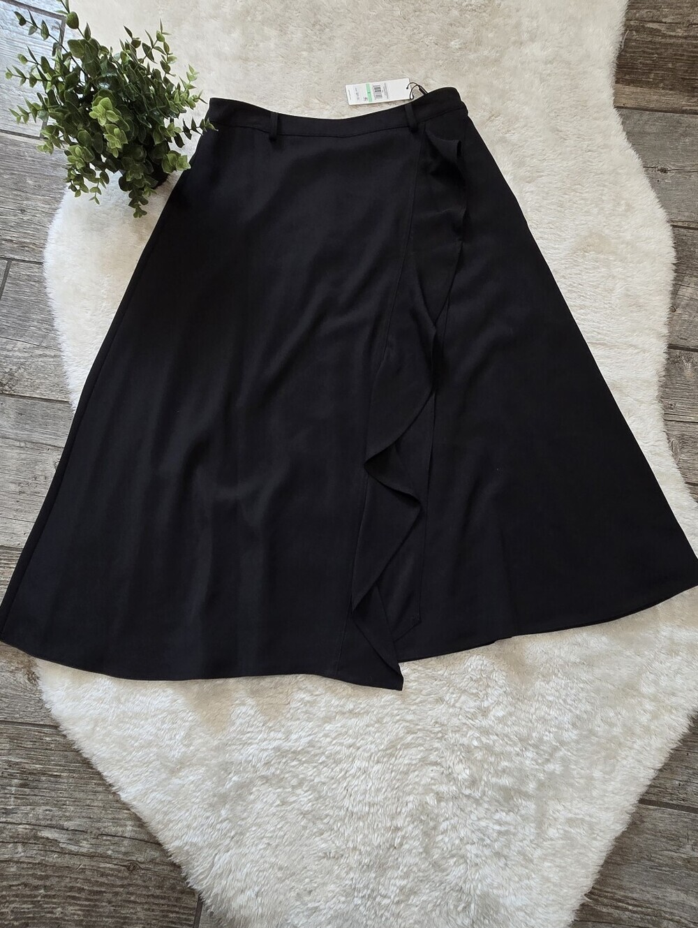Calvin Klein Black Asymmetrical Ruffle A-Line Midi-Skirt, Size 8 NWT